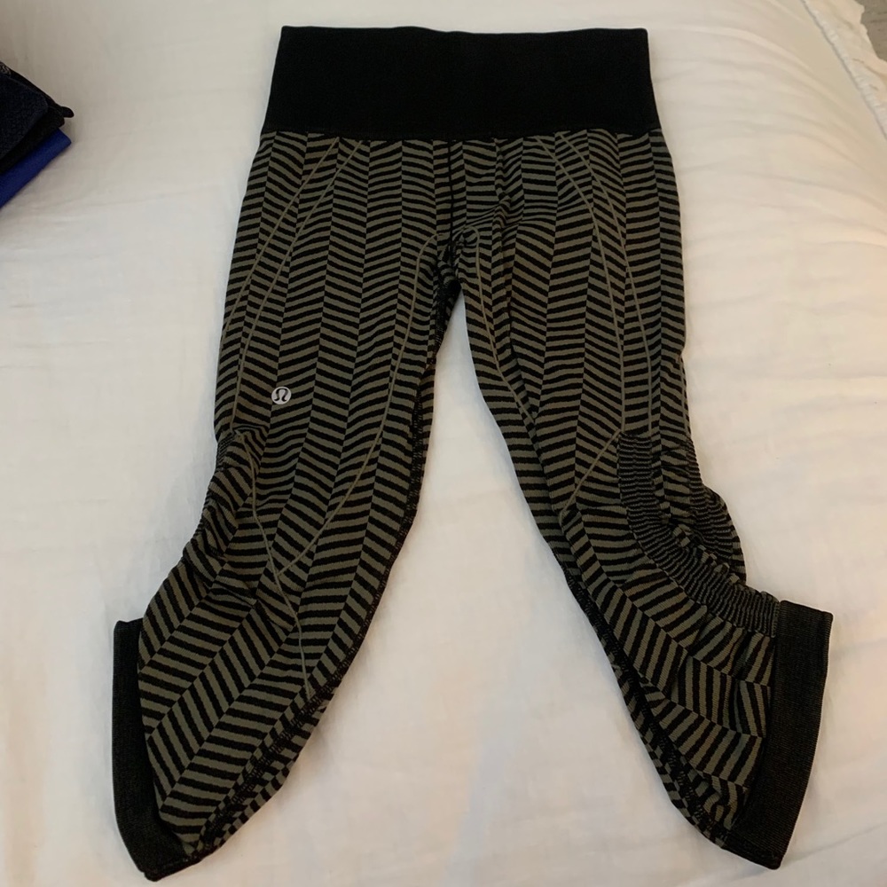 Lululemon leggings 21”